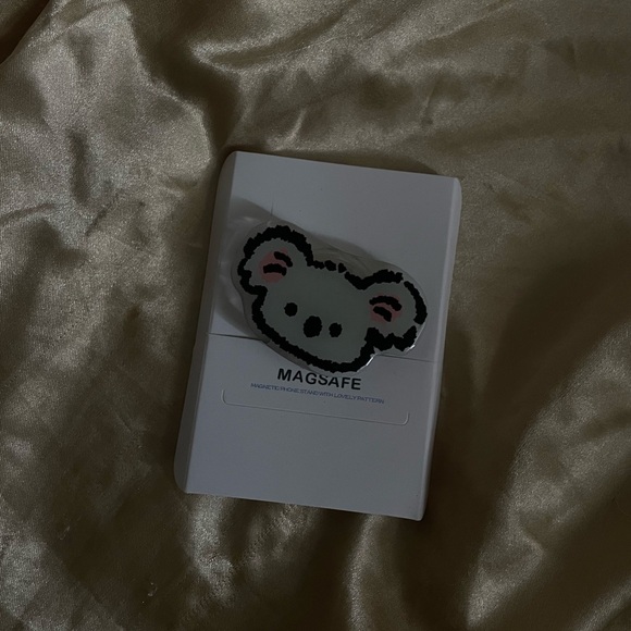 Miniso Other - Koala PopSocket-Style MagSafe Phone Grip